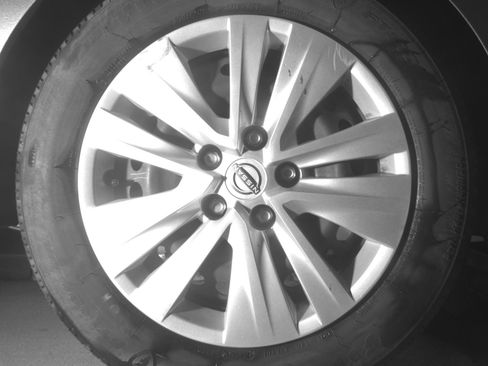 Used 2025 Nissan Sentra S FWD image 15