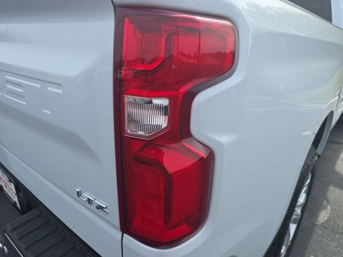 New 2026 Chevrolet Silverado 1500 LTZ w/ LTZ Premium Package image 36