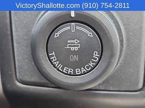 Used 2019 Ford Expedition Limited w/ Equipment Group 302A AWD/4WD image 9