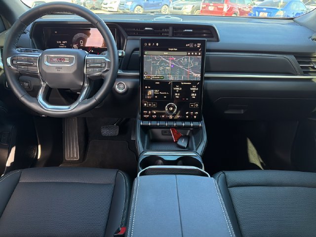 Used 2026 GMC Terrain Elevation w/ Elevation Premium Package FWD image 9