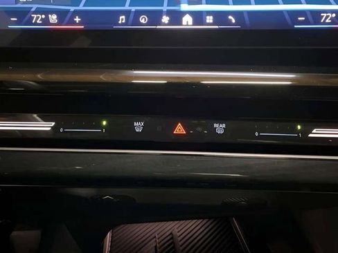 Used 2025 BMW 530i image 7