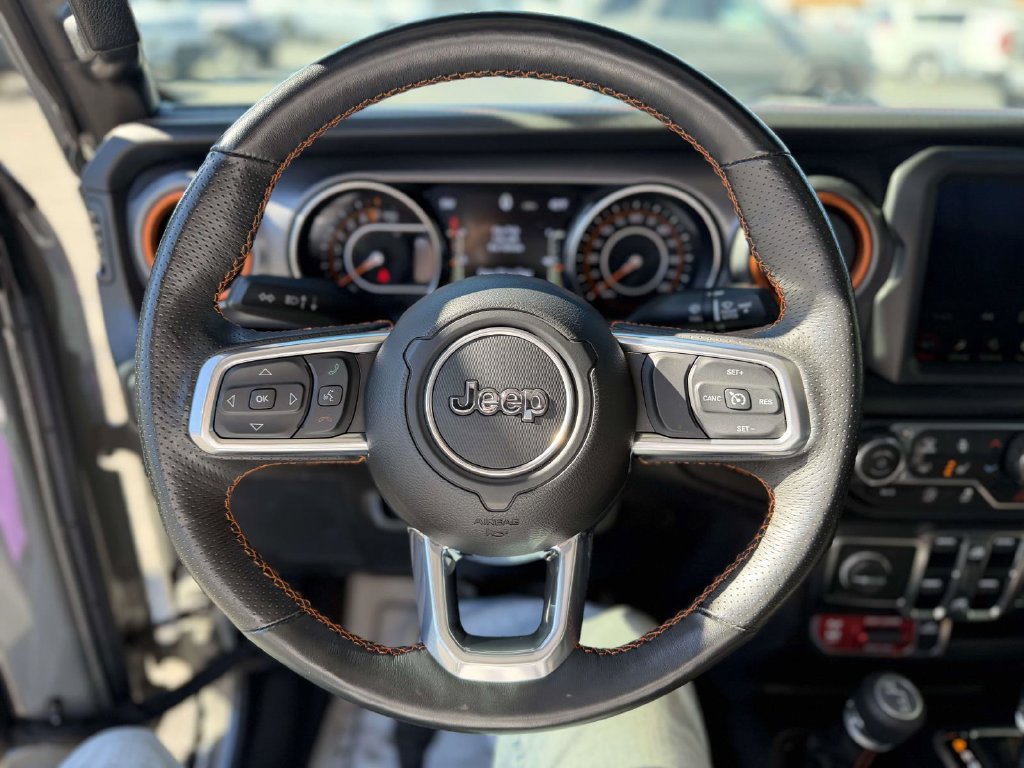 Used 2023 Jeep Gladiator Mojave w/ LED Lighting Group AWD/4WD image 27