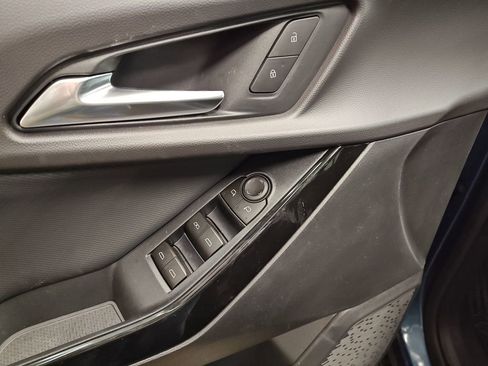 New 2026 Chevrolet Equinox LT image 17