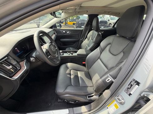 Used 2025 Volvo S60 B5 Plus FWD image 20