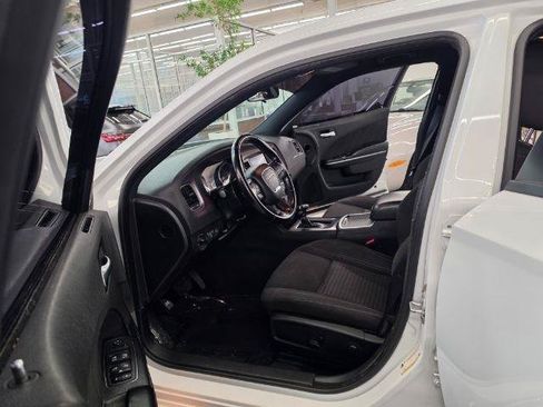 Used 2023 Dodge Charger SXT RWD image 8