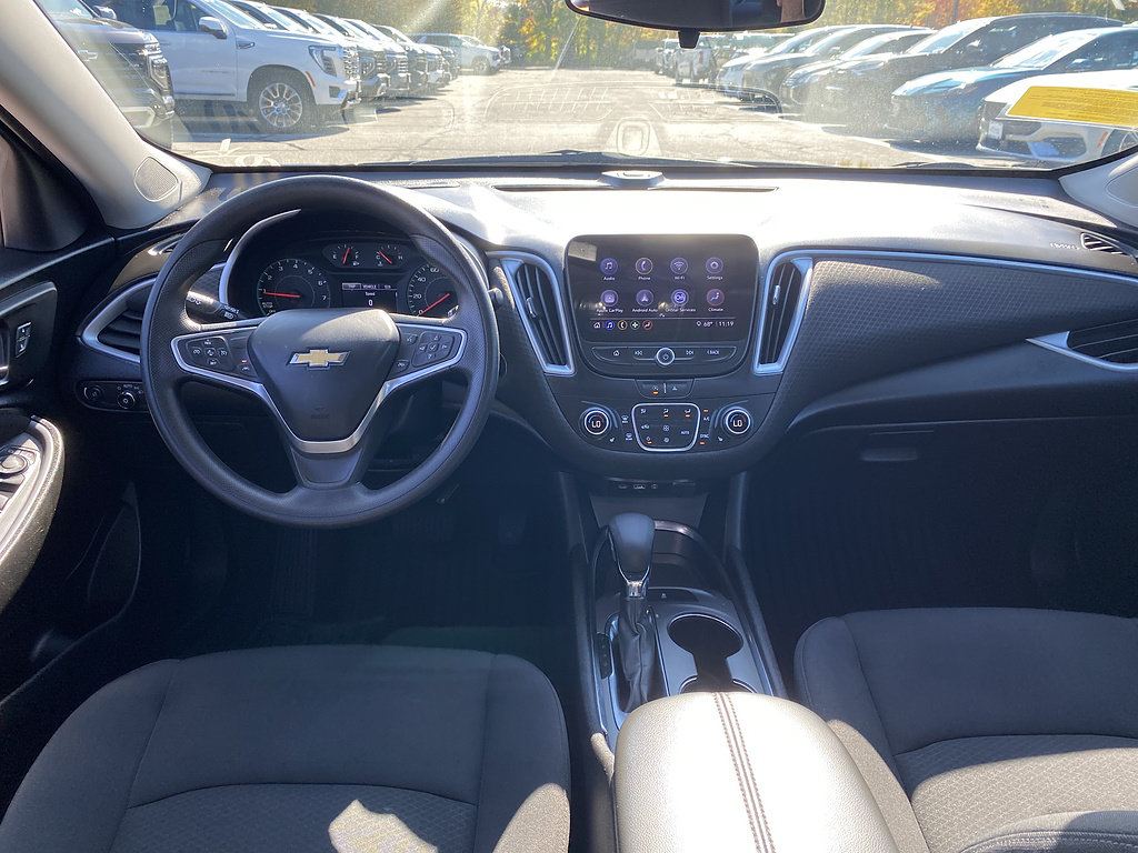 Used 2023 Chevrolet Malibu LT FWD image 12