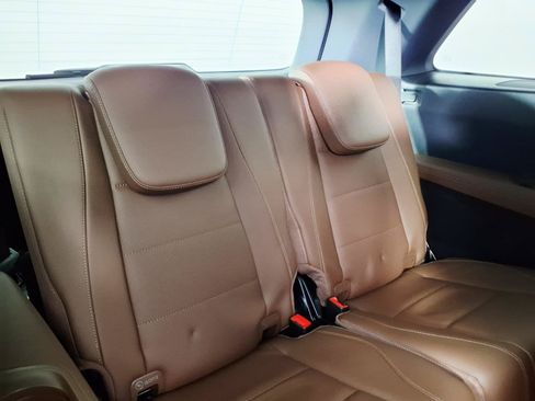 Used 2026 Mercedes-Benz GLS 450 4MATIC image 13