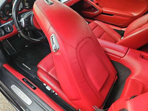 Used 2014 Porsche 911 Carrera 4S image 19