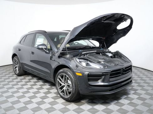 New 2026 Porsche Macan image 30