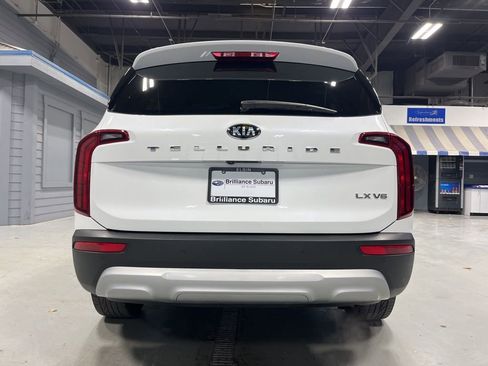 Used 2020 Kia Telluride LX FWD image 6