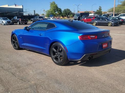 Used 2017 Chevrolet Camaro LT w/ Technology Package RWD image 7