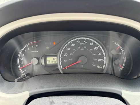 Used 2014 Toyota Sienna L image 22