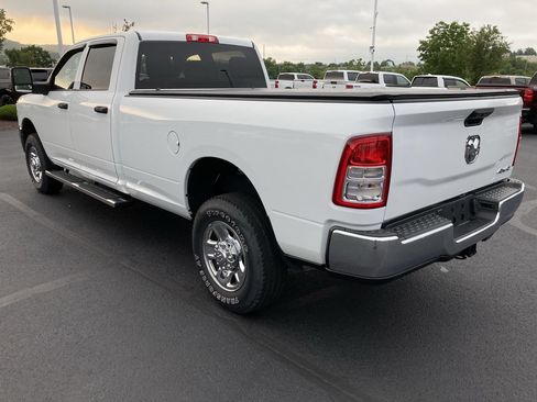 Used 2023 RAM 2500 Tradesman w/ Chrome Appearance Group AWD/4WD image 5
