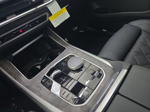 New 2026 BMW X5 sDrive40i w/ Climate Comfort Package RWD image 19