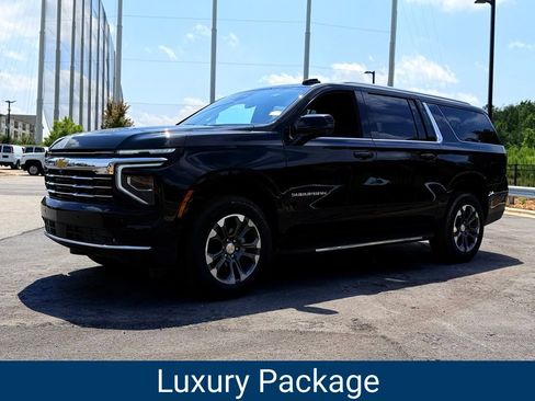 New 2026 Chevrolet Suburban LT w/ Comfort Package AWD/4WD image 5