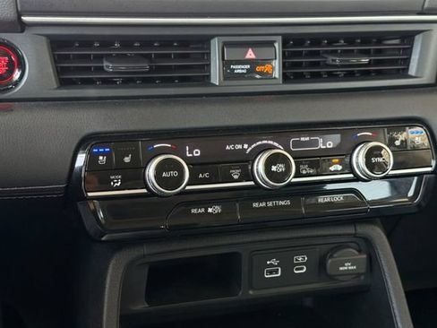 Certified 2024 Honda Pilot Elite image 26