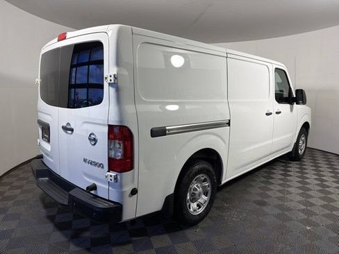 Used 2020 Nissan NV 2500 SV w/ Back Door Glass Package RWD image 5