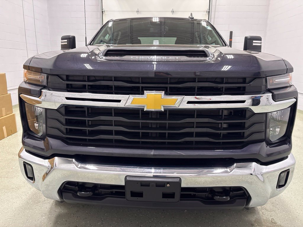 Certified 2024 Chevrolet Silverado 3500 LT w/ Convenience Package AWD/4WD image 10
