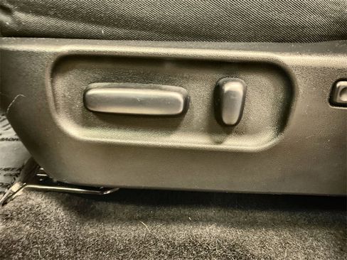 Used 2021 Toyota Tacoma TRD Sport image 6