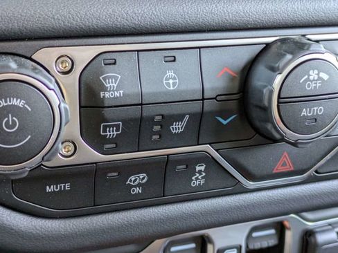 New 2025 Jeep Wrangler Unlimited Rubicon 392 AWD/4WD image 24