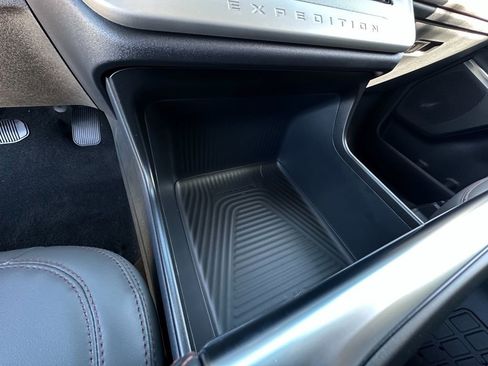 New 2025 Ford Expedition Max Active image 55