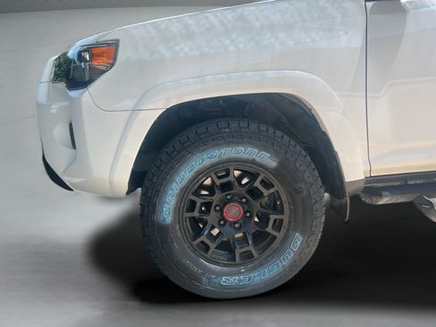 Used 2022 Toyota 4Runner TRD Pro AWD/4WD image 9