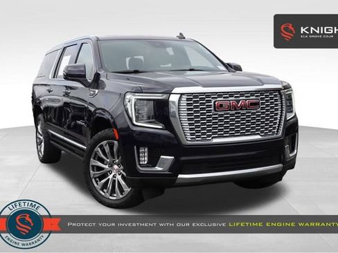 Used 2023 GMC Yukon XL Denali image 1