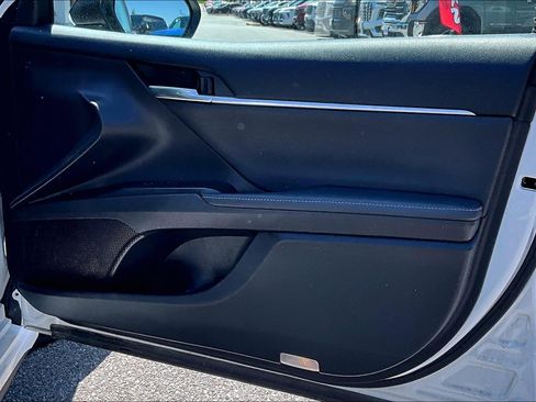 Used 2022 Toyota Camry XSE w/ Navigation Package image 20