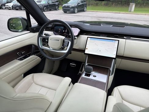 Used 2024 Land Rover Range Rover SE AWD/4WD image 36
