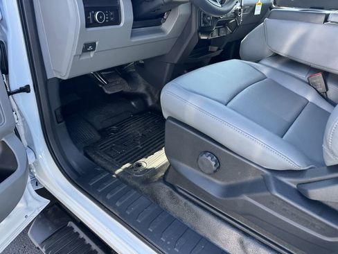 New 2026 Ford F250 XL w/ FX4 Off-Road Package image 18