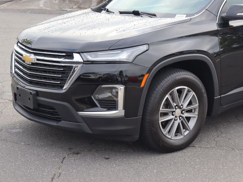 Used 2023 Chevrolet Traverse LT w/ LPO, Cargo Package AWD/4WD image 6