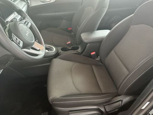 Certified 2023 Kia Forte LXS w/ LXS Technology Package FWD image 15