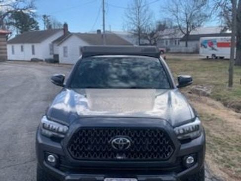 Used 2021 Toyota Tacoma Limited w/ Nightshade Package image 10