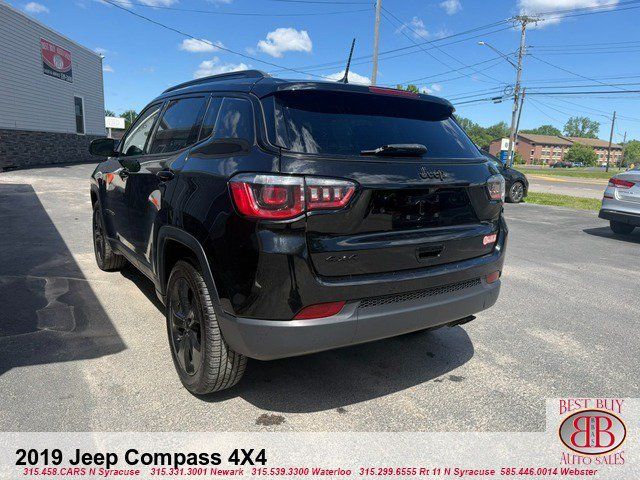 Used 2019 Jeep Compass Latitude AWD/4WD image 5