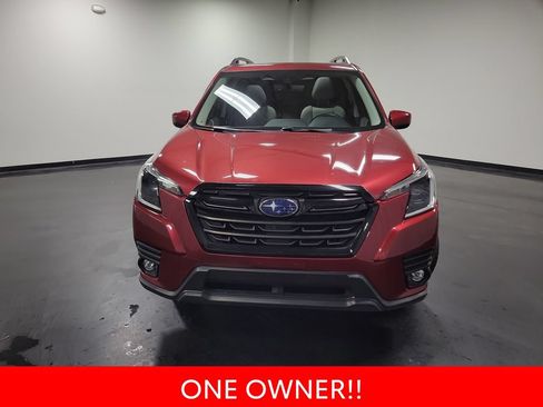 Used 2024 Subaru Forester Premium AWD/4WD image 3