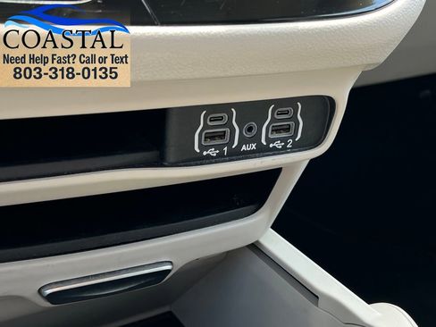Used 2023 Chrysler Voyager LX FWD image 44