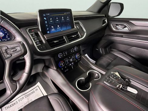 Used 2022 Chevrolet Suburban RST w/ Sport Performance Package RWD image 19