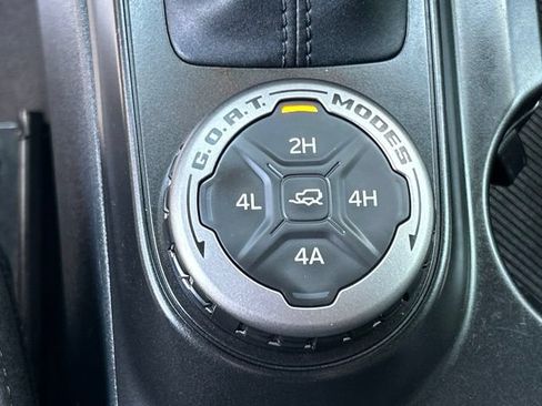 Used 2023 Ford Bronco Black Diamond w/ Sasquatch Package AWD/4WD image 61