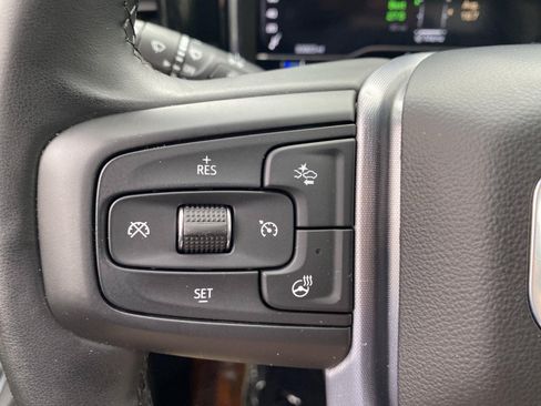 Used 2025 GMC Sierra 1500 SLT AWD/4WD image 23