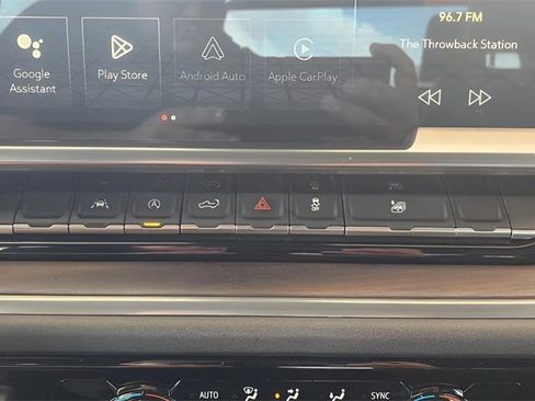 Used 2025 GMC Sierra 1500 SLT image 30