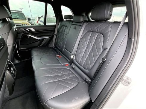 Used 2025 BMW X5 xDrive50e w/ M Sport Package image 31