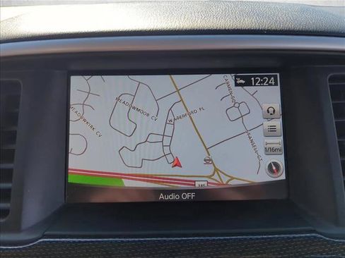 Used 2020 Nissan Pathfinder SL image 12