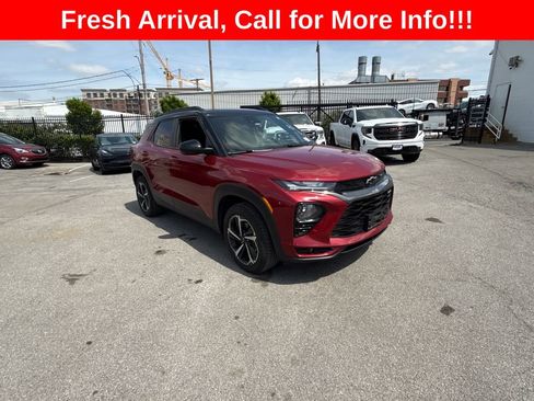Used 2021 Chevrolet TrailBlazer RS w/ Sun and Liftgate Package AWD/4WD image 1