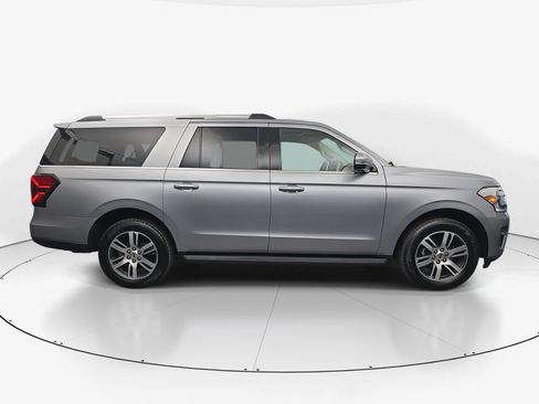 Used 2024 Ford Expedition Max Limited image 8