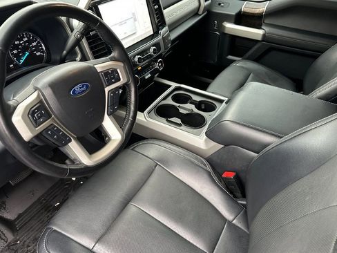 Used 2022 Ford F250 Lariat image 11