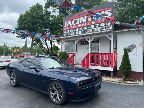 Used 2015 Dodge Challenger R/T Plus RWD image 7