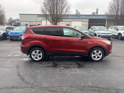 Used 2015 Ford Escape SE image 6
