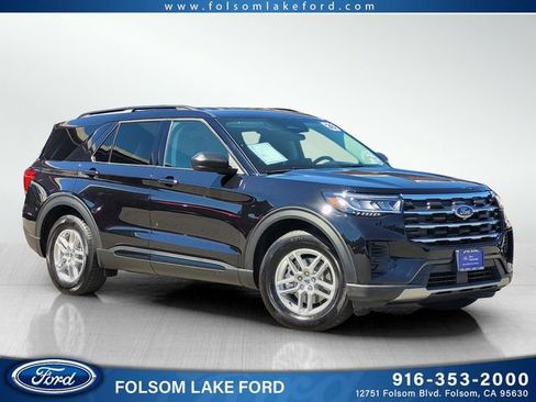 Certified 2026 Ford Explorer Active RWD image 1