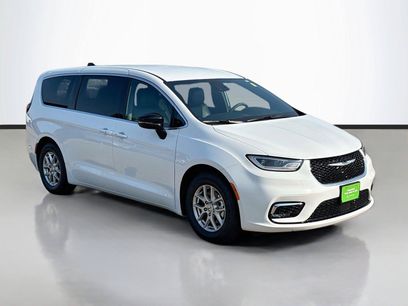 Certified 2025 Chrysler Pacifica Select