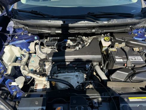 Used 2018 Nissan Rogue SV FWD image 15
